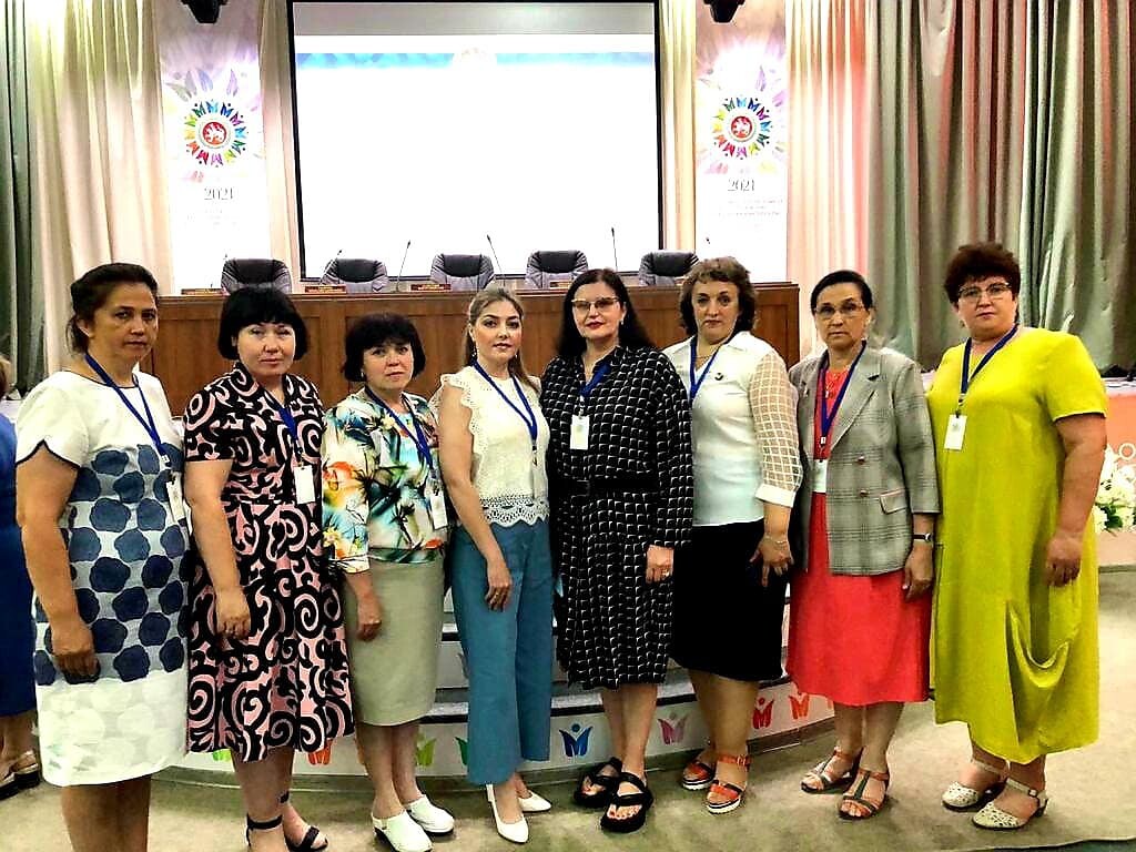 Активисты автомномии отметили Международный день родного языка игрой в Сто к одному на татарском языке.
